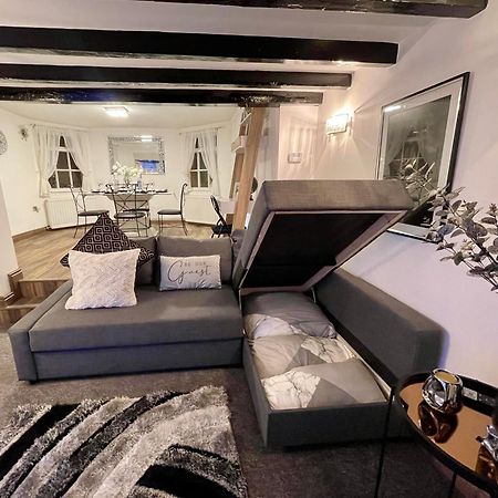 Tollgate House - Luxury Cozy Cottage - Huge Hot Tub - Alton Towers Cheadle  Ngoại thất bức ảnh